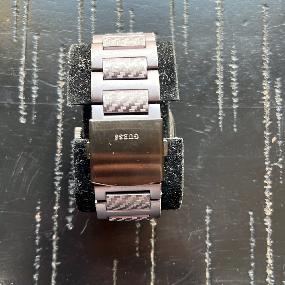 Guess carbon fiber watch men’s - Picture 5 of 10